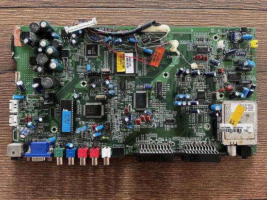Pagrindinė plokštė 17MB08P-3